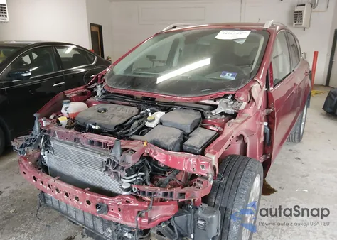 2017 Ford Escape Titanium z USA, uszkodzony, nr VIN 1FMCU9JD4HUC70730